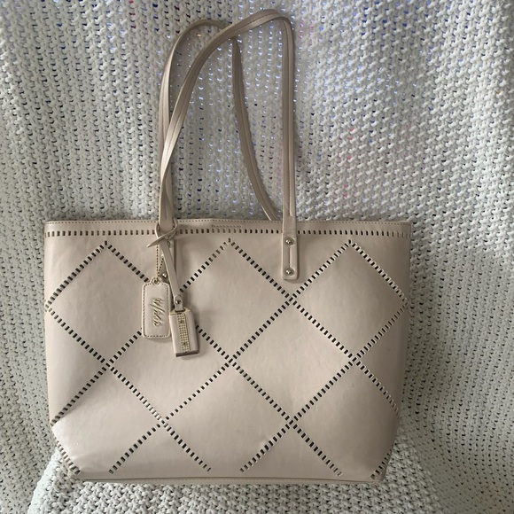 WITH 212 Women’s Cream/Beige Tote or Laptop Bag w/Diamond Pattern Perforation - Picture 1 of 14